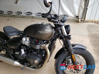 Zdjęcie 9 z 10 samochodu: 2023 TRIUMPH MOTORCYCLE BONNEVILLE BOBBER VIN:SMTD53HL2PTBL5660 - miniatura