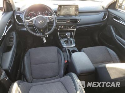 Zdjęcie 8 z 13 samochodu: 2021 KIA SELTOS S VIN:KNDEUCAA1M7125203 - miniatura