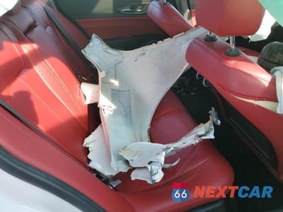 Zdjęcie 10 z 12 samochodu: 2021 ALFA ROMEO GIULIA TI VIN:ZARFANBN6M7644716 - miniatura