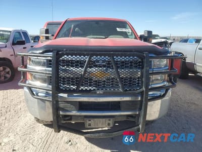 Piąte zdjęcie samochodu w środku: 2019 CHEVROLET SILVERADO K3500 VIN:1GC4KVCG7KF216719 - miniatura