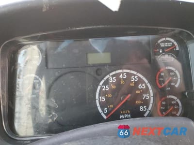 Zdjęcie 8 z 10 samochodu: 2012 FREIGHTLINER M2 106 MEDIUM DUTY VIN:1FVACWDT5CDBH8649 - miniatura