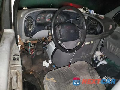 Zdjęcie 8 z 13 samochodu: 2001 FORD ECONOLINE E350 SUPER DUTY VAN VIN:1FDSS34F41HA80887 - miniatura