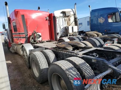 Trzecie zdjęcie samochodu z tyłu: 2021 KENWORTH CONSTRUCTION W900 VIN:1XKWP40X6MR461476 - miniatura