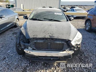 Piąte zdjęcie samochodu w środku: 2015 KIA K900 VIN:KNALW4D49F6023490 - miniatura