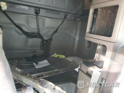 Zdjęcie 6 z 10 samochodu: 2016 FREIGHTLINER CASCADIA 125 VIN:3AKJGLD50GSHC0278 - miniatura