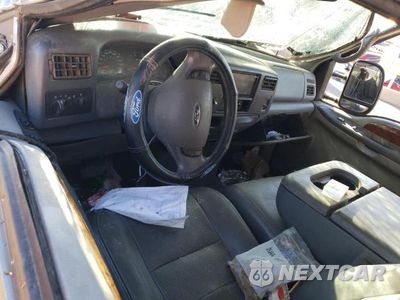 Zdjęcie 8 z 11 samochodu: 2002 FORD F250 SUPER DUTY VIN:1FTNW21FX2ED46131 - miniatura