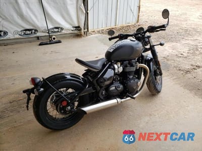 Czwarte zdjęcie samochodu z boku: 2023 TRIUMPH MOTORCYCLE BONNEVILLE BOBBER VIN:SMTD53HL2PTBL5660 - miniatura