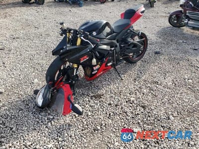 Drugie zdjęcie samochodu z przodu: 2014 SUZUKI GSX-R750 VIN:JS1GR7MA3E2101197 - miniatura