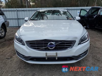 Piąte zdjęcie samochodu w środku: 2018 VOLVO S60 INSCRIPTION VIN:LYV402TK0JB180482 - miniatura