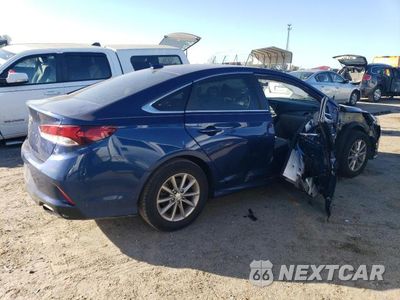 Trzecie zdjęcie samochodu z tyłu: 2018 HYUNDAI SONATA SE VIN:5NPE24AF6JH701849 - miniatura