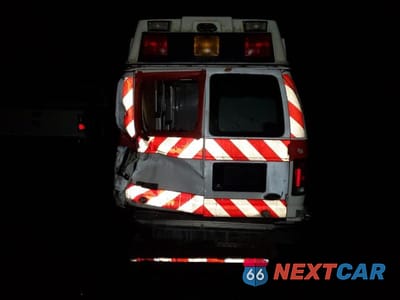 Zdjęcie 6 z 13 samochodu: 2001 FORD ECONOLINE E350 SUPER DUTY VAN VIN:1FDSS34F41HA80887 - miniatura