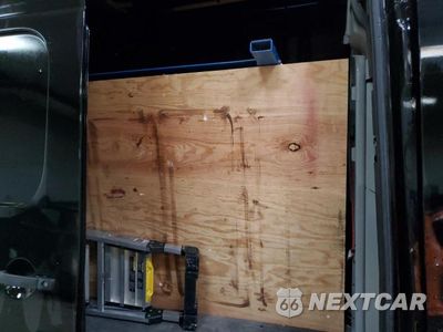 Zdjęcie 11 z 13 samochodu: 2013 NISSAN NV 2500 VIN:1N6BF0LY3DN106778 - miniatura