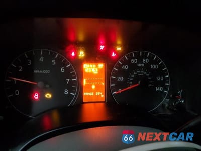 Zdjęcie 9 z 13 samochodu: 2013 NISSAN NV 2500 VIN:1N6BF0LY3DN106778 - miniatura