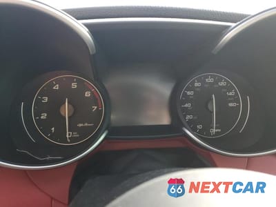 Zdjęcie 9 z 12 samochodu: 2021 ALFA ROMEO GIULIA TI VIN:ZARFANBN6M7644716 - miniatura