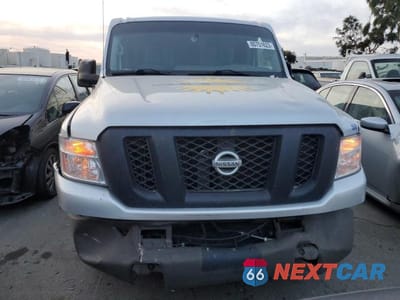Piąte zdjęcie samochodu w środku: 2018 NISSAN NV 1500 S VIN:1N6BF0KY0JN818825 - miniatura