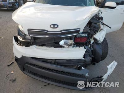 Zdjęcie 12 z 13 samochodu: 2018 KIA SOUL VIN:KNDJN2A23J7572187 - miniatura
