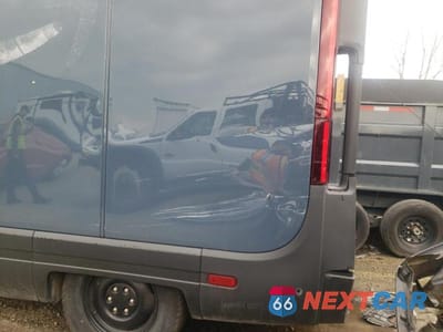 Zdjęcie 9 z 10 samochodu: 2022 RIVIAN EDV 700 VIN:7FCEHDB71NN000268 - miniatura