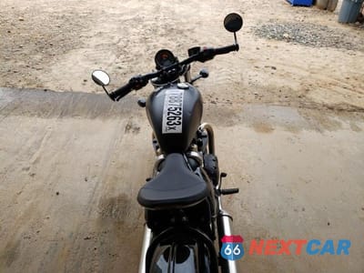 Piąte zdjęcie samochodu w środku: 2023 TRIUMPH MOTORCYCLE BONNEVILLE BOBBER VIN:SMTD53HL2PTBL5660 - miniatura