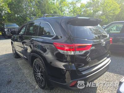 2018 Toyota Highlander SE - zdjęcie 2 z 23 - miniatura