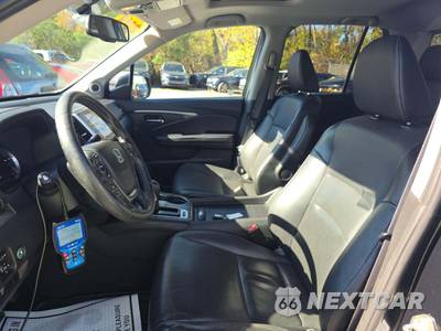 2019 Honda Ridgeline RTL-T Crew Cab Medium Bed - zdjęcie 6 z 22 - miniatura