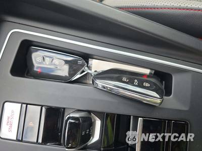 2022 Volkswagen Golf GTI Autobahn - zdjęcie 8 z 25 - miniatura