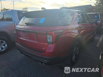 2025 Ford Explorer ST - zdjęcie 3 z 23 - miniatura