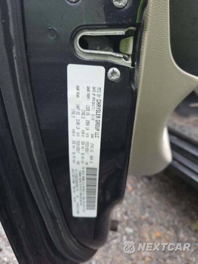 2014 Dodge Grand Caravan SXT 121.2" WB - zdjęcie 5 z 31 - miniatura