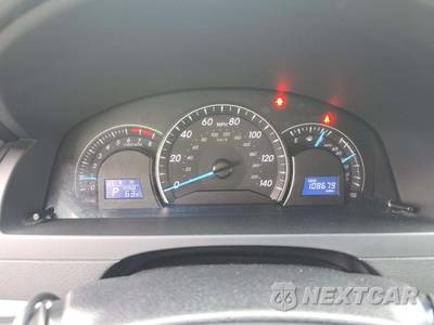 2013 Toyota Camry LE - zdjęcie 9 z 27 - miniatura