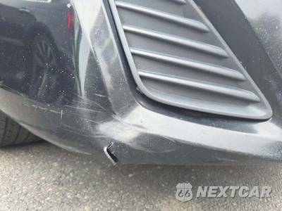 2013 Toyota Camry LE - zdjęcie 21 z 27 - miniatura