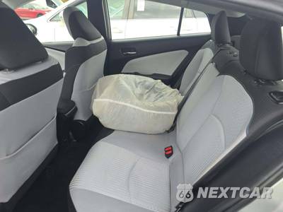 2017 Toyota Prius Three - zdjęcie 13 z 27 - miniatura