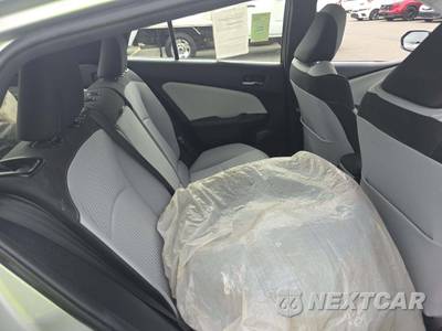 2017 Toyota Prius Three - zdjęcie 16 z 27 - miniatura