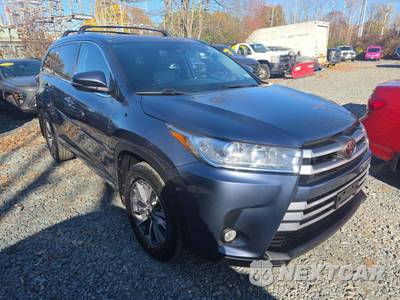 2018 Toyota Highlander XLE - zdjęcie 4 z 29 - miniatura