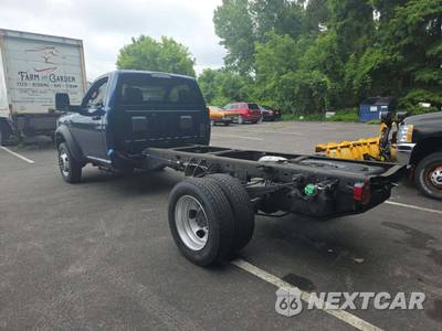 2024 Ram 5500 Cab Chassis Tradesman Regular Cab DRW - zdjęcie 2 z 18 - miniatura