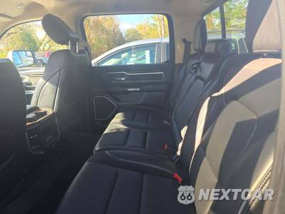 2021 Ram 1500 Laramie Crew Cab Short Bed - zdjęcie 13 z 22 - miniatura