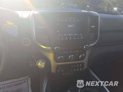 2021 Ram 1500 Laramie Crew Cab Short Bed - zdjęcie 10 z 22 - miniatura