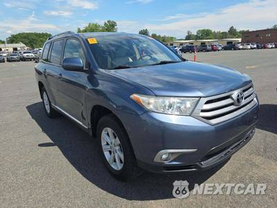 2013 Toyota Highlander SE - zdjęcie 4 z 28 - miniatura