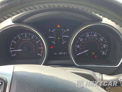 2013 Toyota Highlander SE - zdjęcie 9 z 28 - miniatura