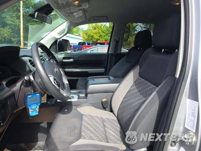 2018 Toyota Tundra SR5 Crew Cab Short Bed - zdjęcie 6 z 23 - miniatura