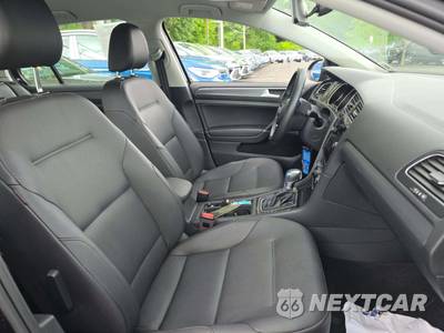 2017 Volkswagen e-Golf Limited Edition Hatchback - zdjęcie 18 z 24 - miniatura