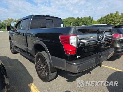 2019 Nissan TITAN XD Platinum Reserve Crew Cab Medium Bed - zdjęcie 2 z 27 - miniatura