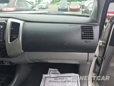 2015 Toyota Tacoma Crew Cab Medium Bed - zdjęcie 19 z 28 - miniatura