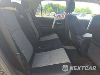 2014 Toyota 4Runner SR5 - zdjęcie 17 z 28 - miniatura