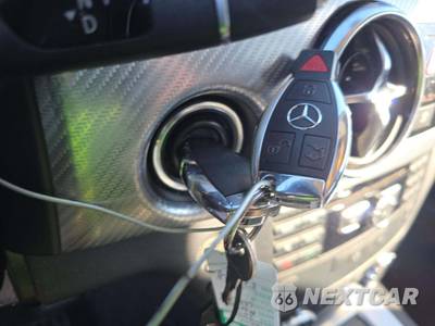 2014 Mercedes-Benz GLK 350 4MATIC - zdjęcie 8 z 25 - miniatura