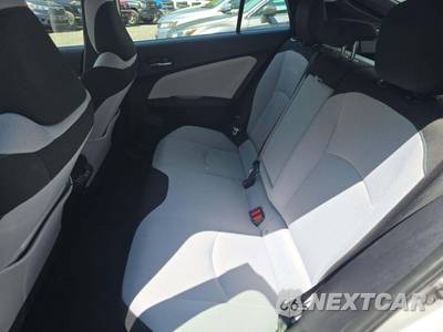 2019 Toyota Prius LE - zdjęcie 13 z 23 - miniatura