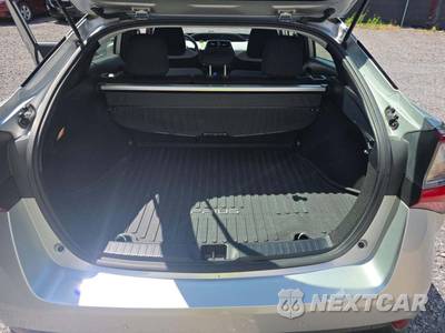 2019 Toyota Prius LE - zdjęcie 14 z 23 - miniatura
