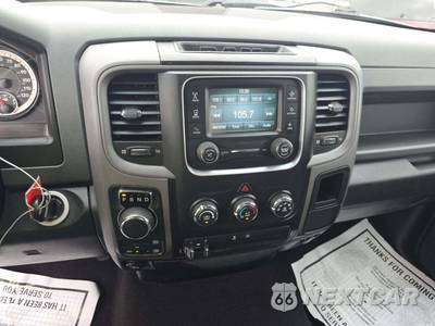 2018 Ram 1500 Express Extended Cab Medium Bed - zdjęcie 10 z 27 - miniatura