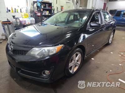 2014 Toyota Camry SE - zdjęcie 1 z 25 - miniatura