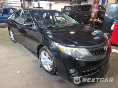 2014 Toyota Camry SE - zdjęcie 4 z 25 - miniatura