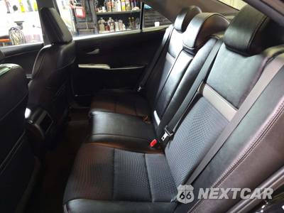 2014 Toyota Camry SE - zdjęcie 13 z 25 - miniatura