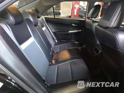 2014 Toyota Camry SE - zdjęcie 16 z 25 - miniatura